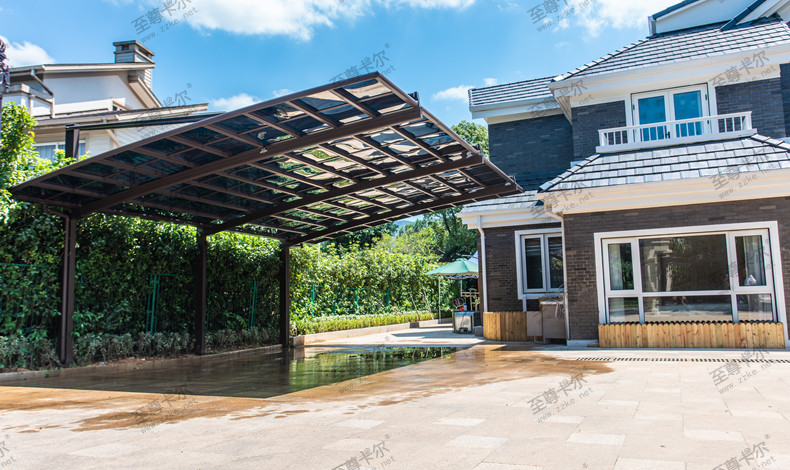 至尊卡爾耐力板車棚.jpg 至尊卡爾耐力板車棚.jpg