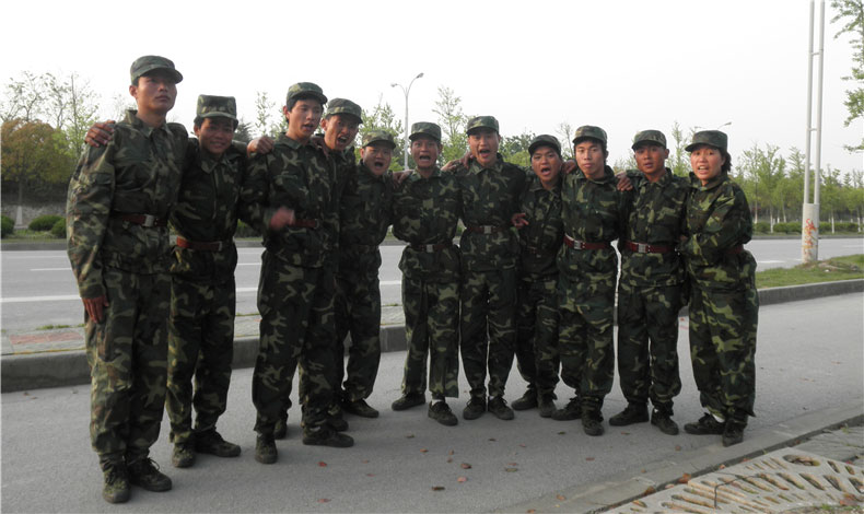 2010年4月我們在軍訓