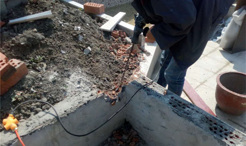 鋁合金車(chē)棚安裝時(shí)的問(wèn)題不可忽略！