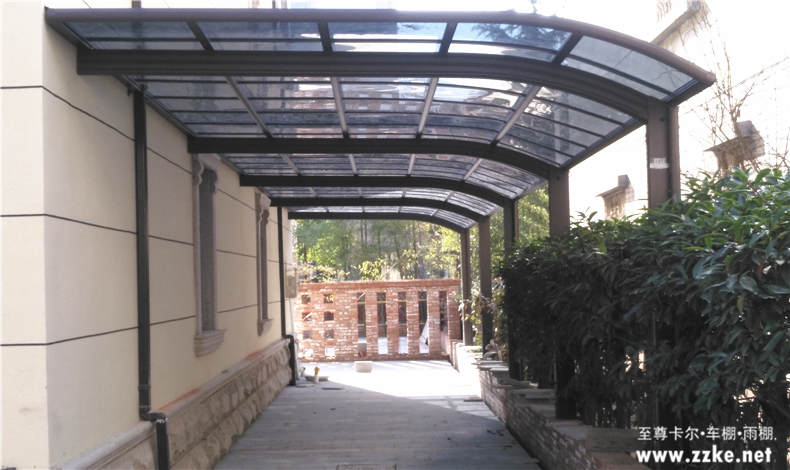 至尊卡爾為何定位在個性建材？