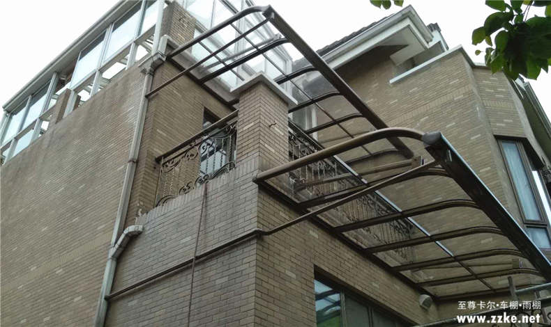 雨棚加盟至尊卡爾，暢享五星服務