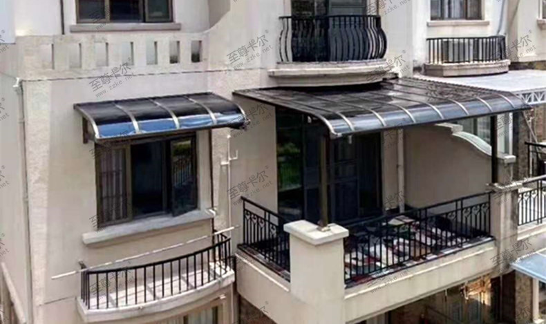 別墅陽臺這樣裝會更加美觀！不信您看看！