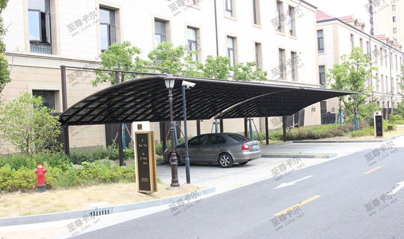 專業車棚廠家，定制安裝鋁合金車棚認準至尊卡爾