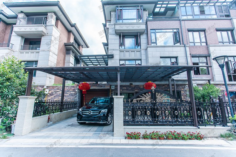 同樣是做鋁合金車棚，為什么差別這么大？