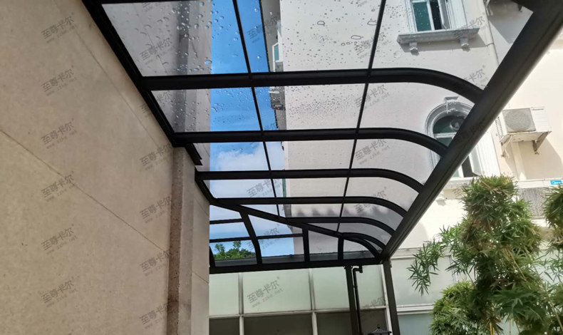 耐力板做雨棚好嗎？做完才發現，晚了！