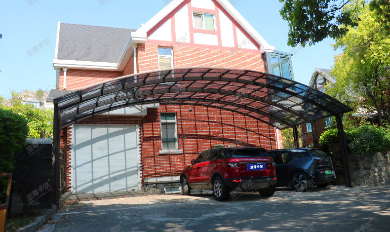 【泰晤士小鎮】簡約之星汽車棚