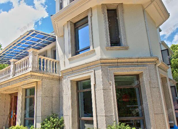 遮陽雨棚用這種材質(zhì),不僅耐用還實用！